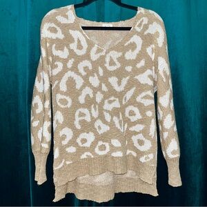 LA MIEL Tan and White Leopard Sweater